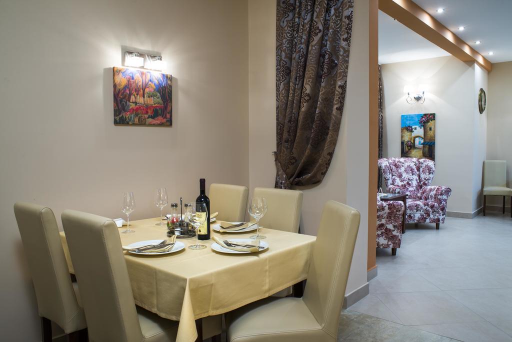 Garni Hotel Semlin B&B Belgrade Exterior photo
