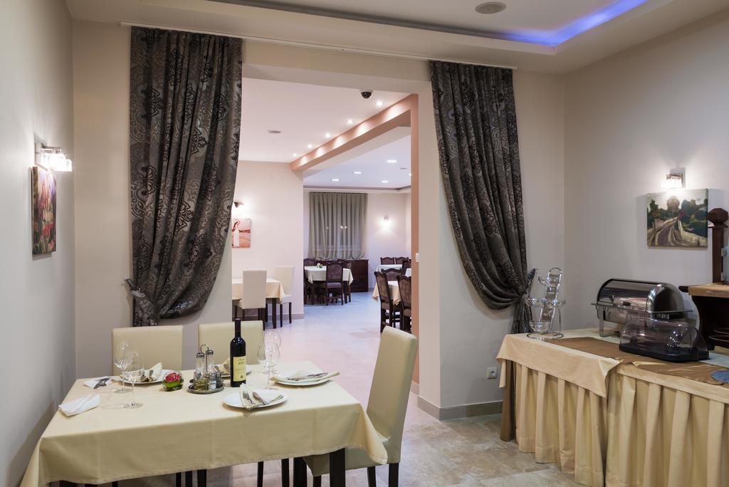 Garni Hotel Semlin B&B Belgrade Exterior photo