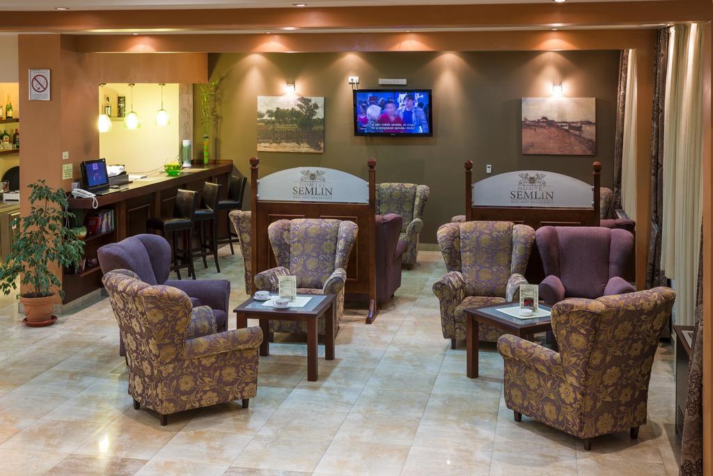 Garni Hotel Semlin B&B Belgrade Exterior photo