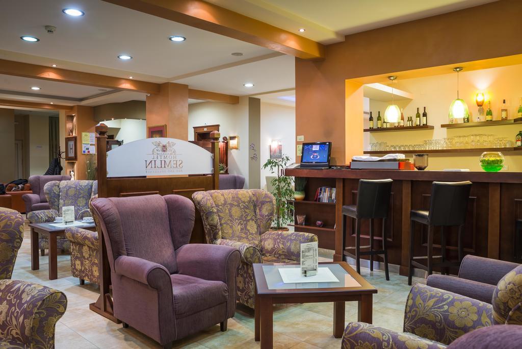 Garni Hotel Semlin B&B Belgrade Exterior photo