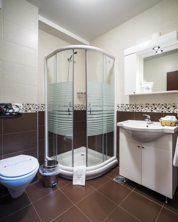 Garni Hotel Semlin B&B Belgrade Room photo