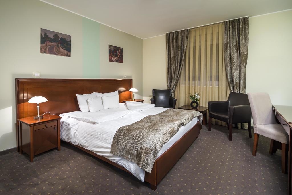Garni Hotel Semlin B&B Belgrade Room photo